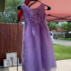 Lilic Dress
