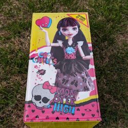 Monster High Fashion Heart COOL GHOULS Doll Light Up Mirror Latch Box Case 