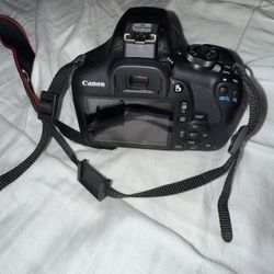 EOS REBEL T7 Camera
