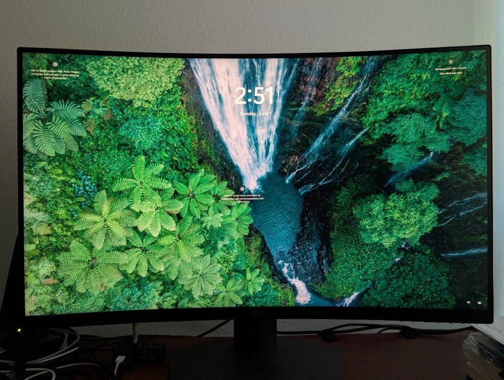 Dell 32” LED FreeSync curved monitor
