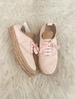 Soft pink espadrille sneakers new size 7