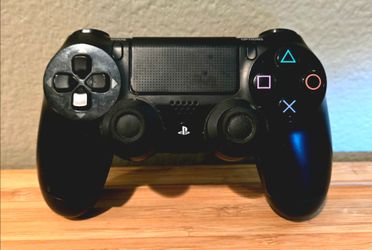 PS4 controller