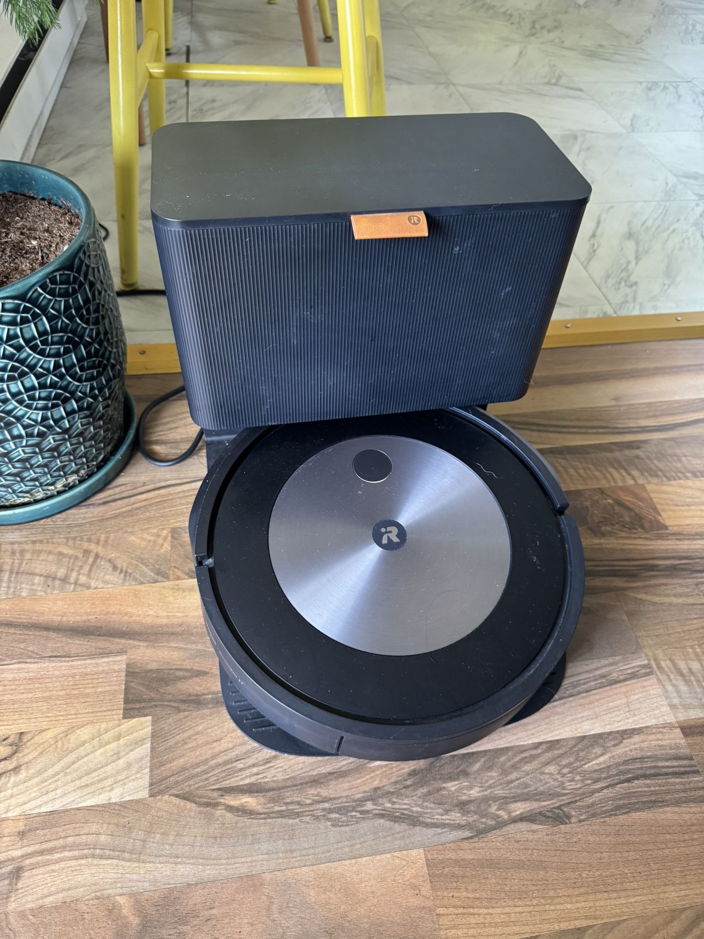 Roomba J7