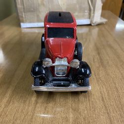 ERTL - 1932 Ford Panel Delivery Truck Coin Bank (NEW)