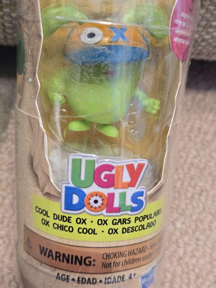 Ugly Dolls Cool Dude OX Figure With Surprise Figure Inside