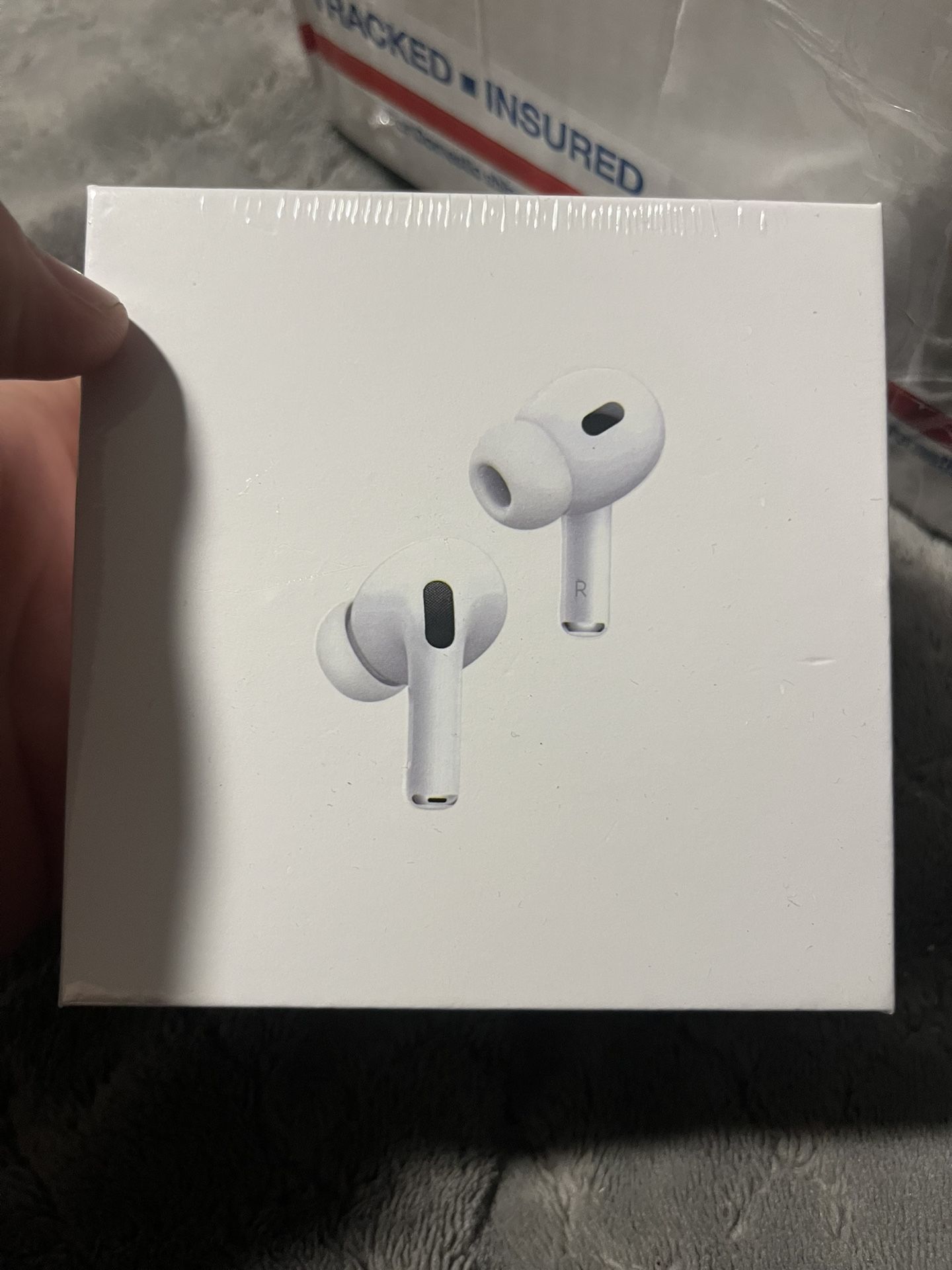 AirPods