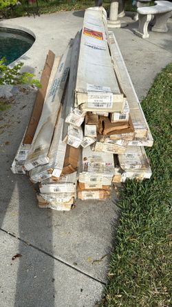 Tailgate Caps And Sides Stainless And Aluminum Diamond Shape