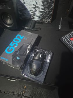 Logitech G502 Hero gaming mouse