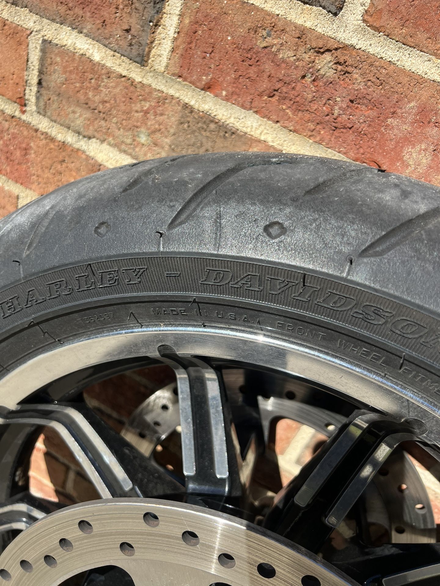 2017 Harley Davidson Front Tire  Rim And Rotor