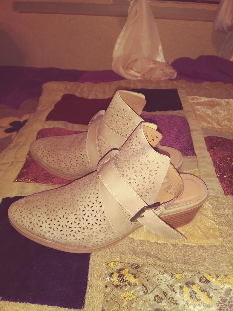 Sapatos en buen estado.