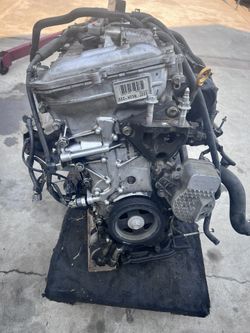 2011 TOYOTA PRIUS ENGINE MOTOR 2ZR-FXE