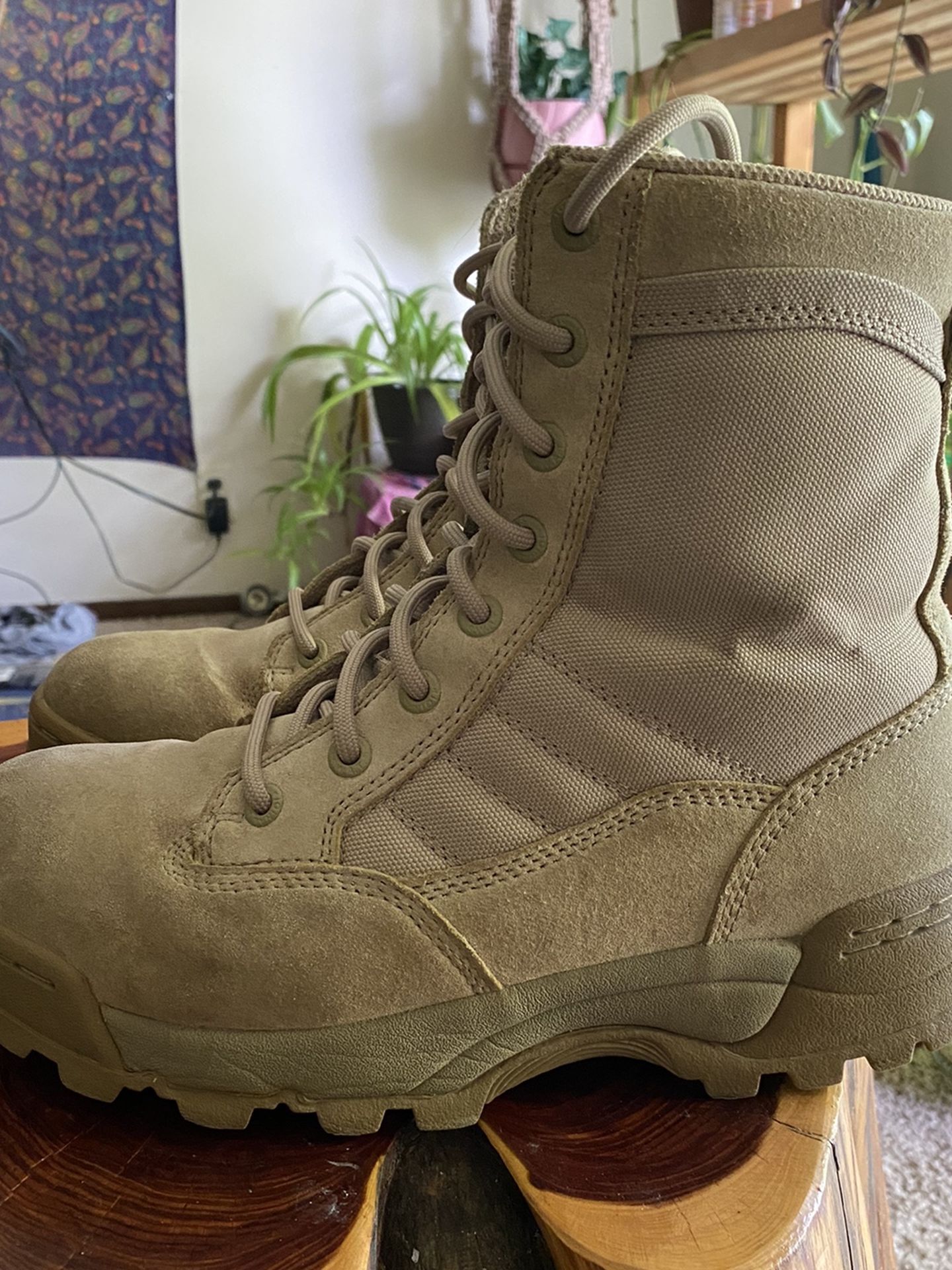 Original S.W.A.T Tactical Boots Size 7 Mens.