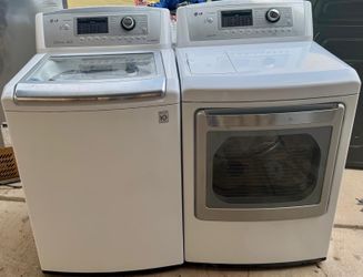 Washer and gas dryer