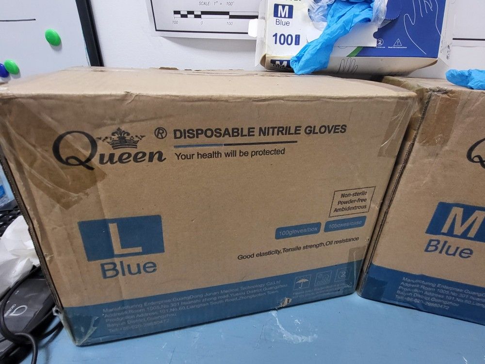 BOXES OF QUEEN NITRILE DISPOSABLE GLOVES (HOME23)