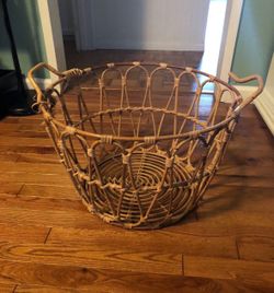 Storage basket