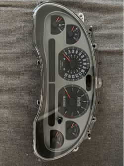 Mustang Mach 1 cluster