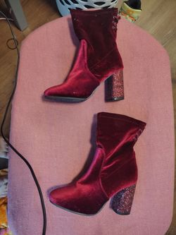 Burgundy Velvet Glitter Heel Ankle Boots – Women’s Size 8.5