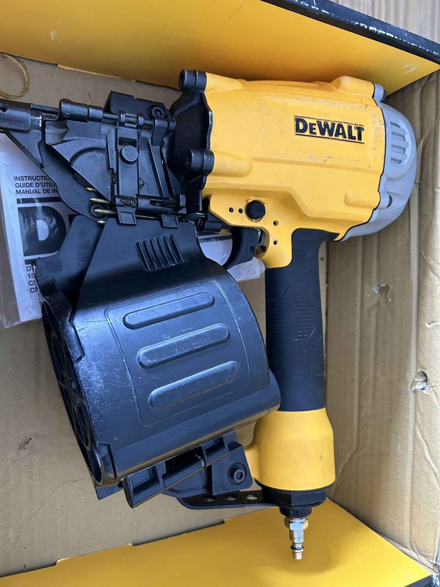 DEWALT DWF83C 15 Deg Coil Framing Nailer + Mags Of Nails for Sale in