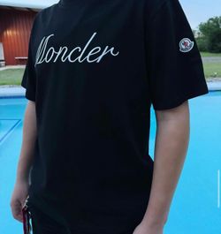 Moncler Size M