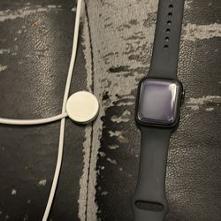 Apple Watch SE Aluminum 44m