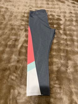 Athleta Mid Rise Capri Leggings