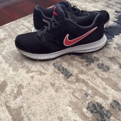 Women’s Nike Sneakers 