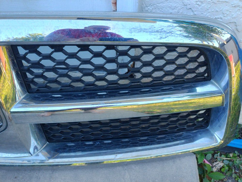 Grille 2009 to 2012 Dodge Ram 1500