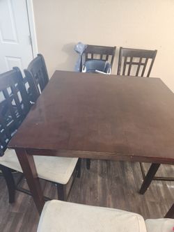 Dining Table(No chairs)