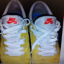Nike SB Yellow Suede-Like Mens 9.5