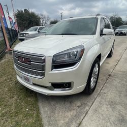 2015 GMC Acadia!!!! 3,800 Down Payment!!! We Finance!!!