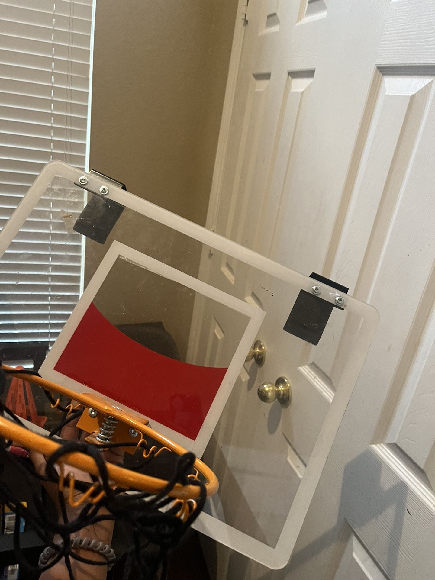 mini basketball hoop, comes with one ball