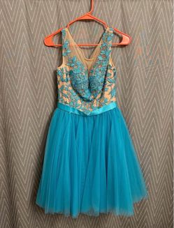 Formal homecoming dress/prom dress size 2
