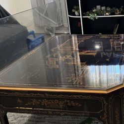 Oriental Coffe Table With Glass Top Cover