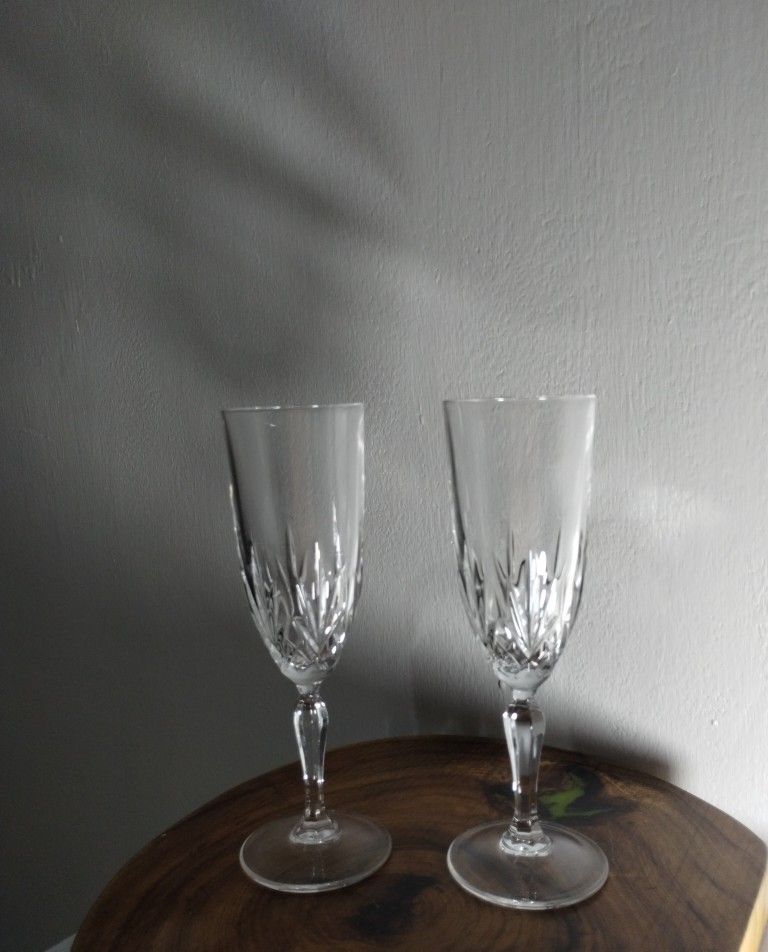 SET OF 2 CHAMPAGNE FLUTE GLASSES 8"