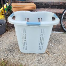 Oversized Hamper
