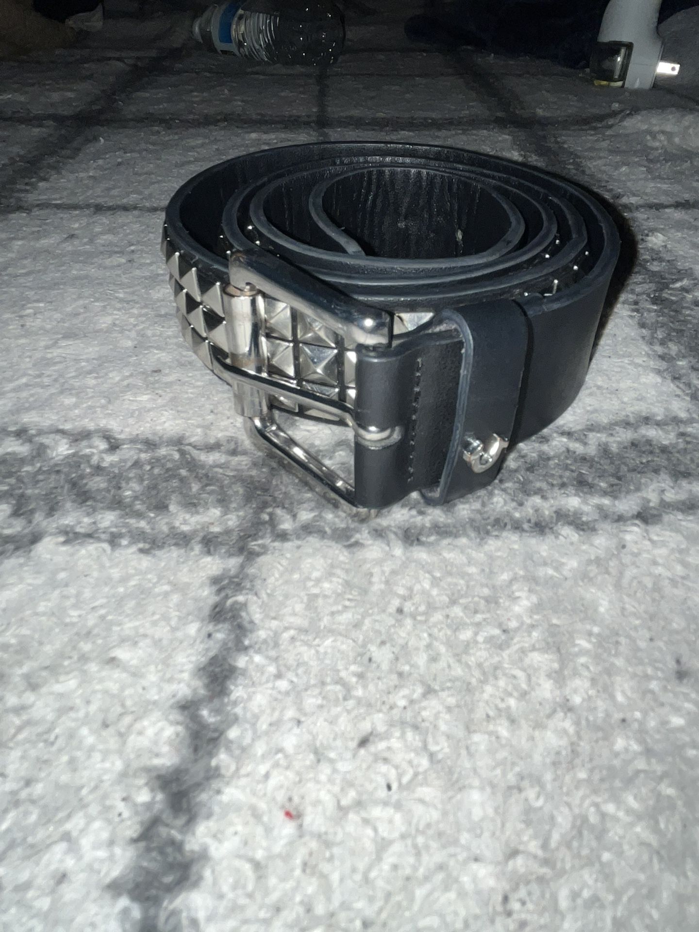 Size 44 True religion studded belt $20