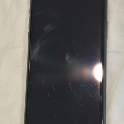 iPhone 11 64 Gb (75% Battery Health)