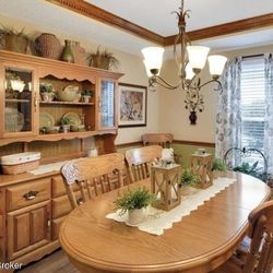 Cochran Dining Room Table And Chairs 