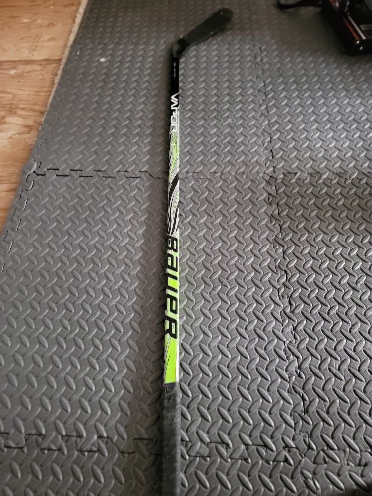 Youth Bauer Vapor X3.0 Hockey Stick