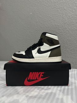 Jordan 1 Retro High OG Dark Mocha Size 9