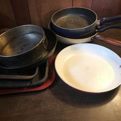 Lots Pans 
