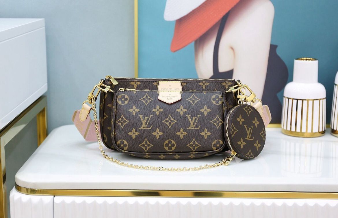 π Authentic Louis Vuitton Light Pink Monogram Multi Pochette β Brand New π
