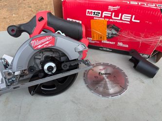 Milwaukee m12 5-3/8 fuel circular saw