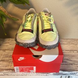 Nike Womens Waffle Racer Size 9.5