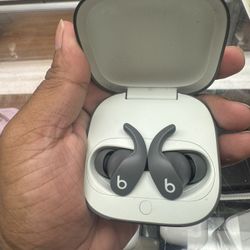 Beats Fit Pro Wireless Earbuds With Charger 
