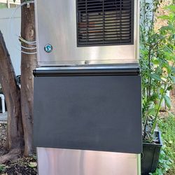 Hoshizaki Ice Machine Makes 520 Lbs 24hr 