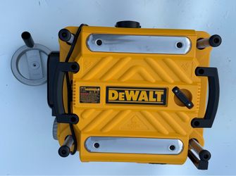 DEWALT 15 Amp Corded 13 in. Heavy-Duty 2-Speed Bench Planer with (3) Knives, In Feed Table and Out Feed Table