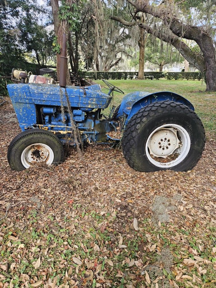 Ford Tractor 