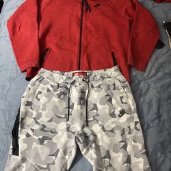 Nike Tech Fleece 