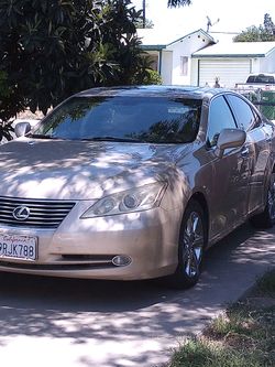 gold lexus